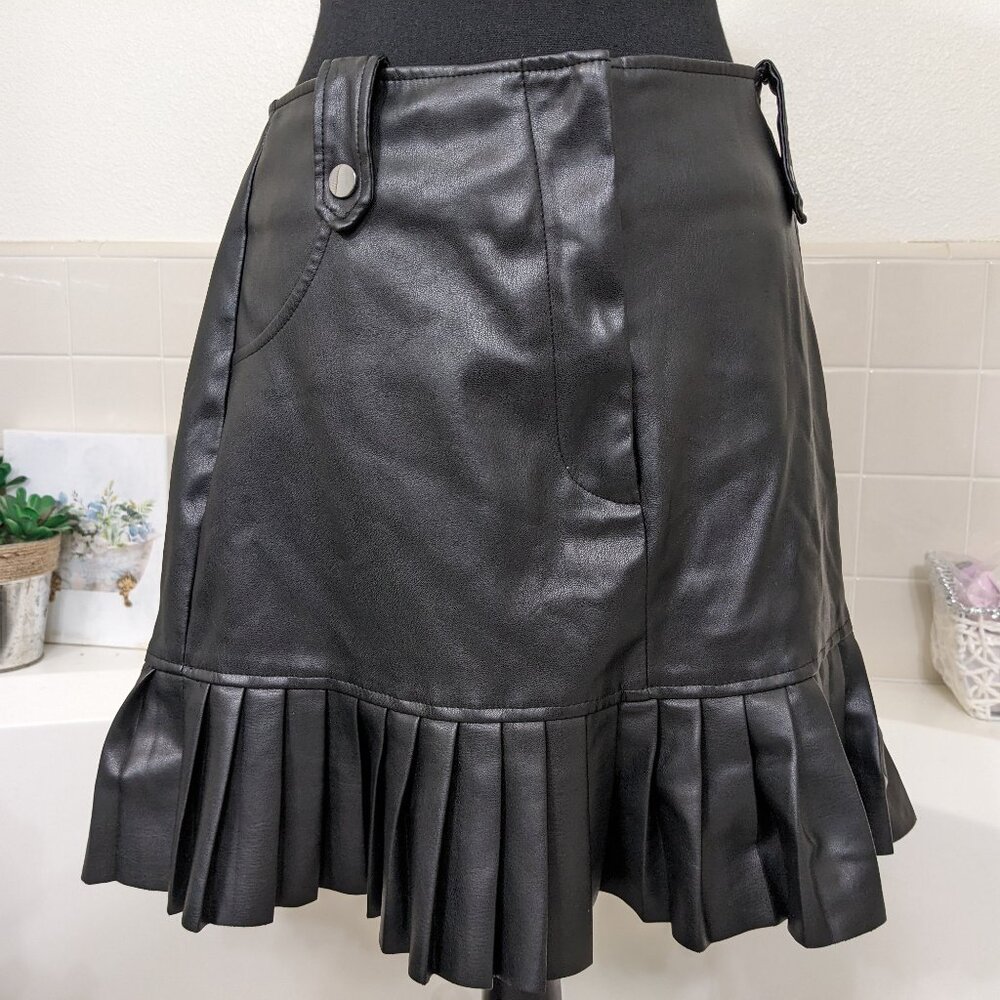Stradivarius Black Faux Leather Pleated Edge Skirt - Size M
